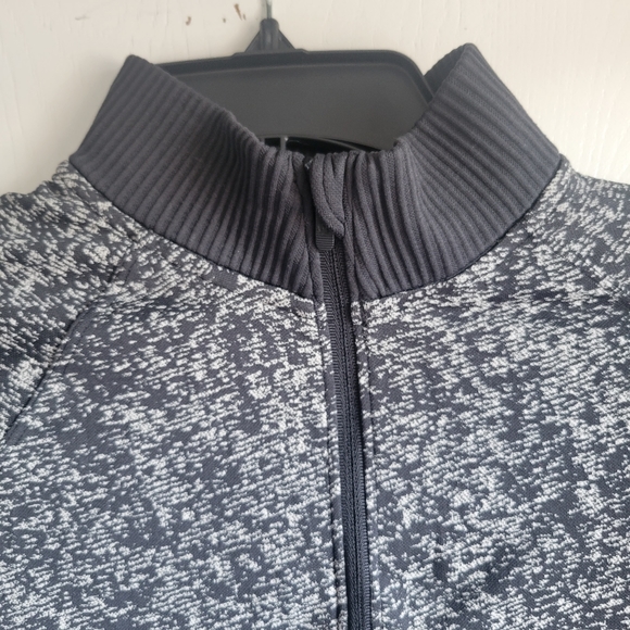 Black and grey Lululemon mock neck quarter zip up shirt - Picture 4 of 6